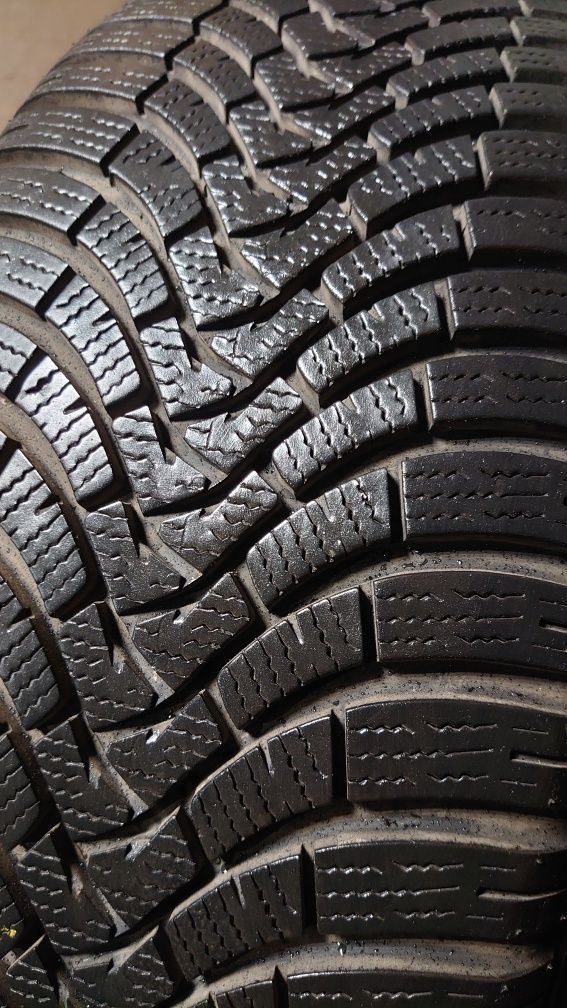 Пара зимних шин Falken Eurowinter HS01 235/55 r17 235 55 17