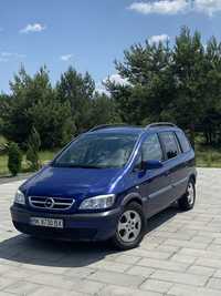 Автомобіль opel zafira