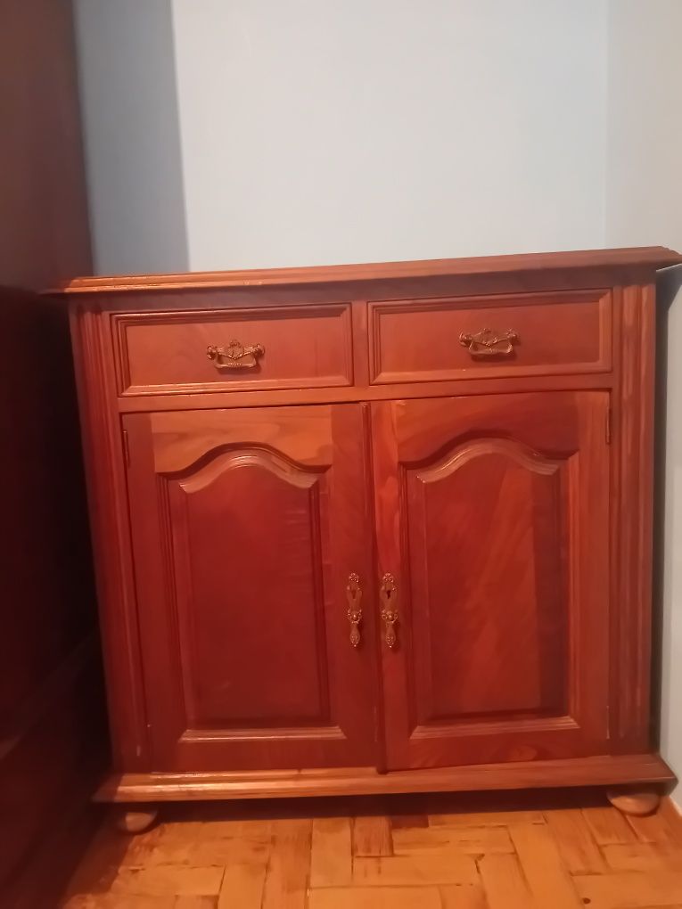 25€ até sábado  Sapateira em otimo estado