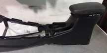CONSOLA CENTRAL COM APOIO BRAÇO KIA RIO III  2011-2017