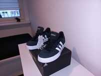 Sprzedam buty męskie adidas 43 1/3