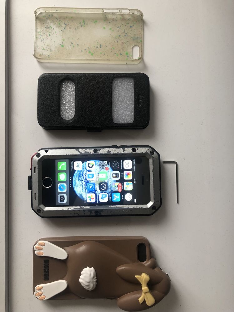 Захисні корпуси для iPhone 5, 5 s та 6
