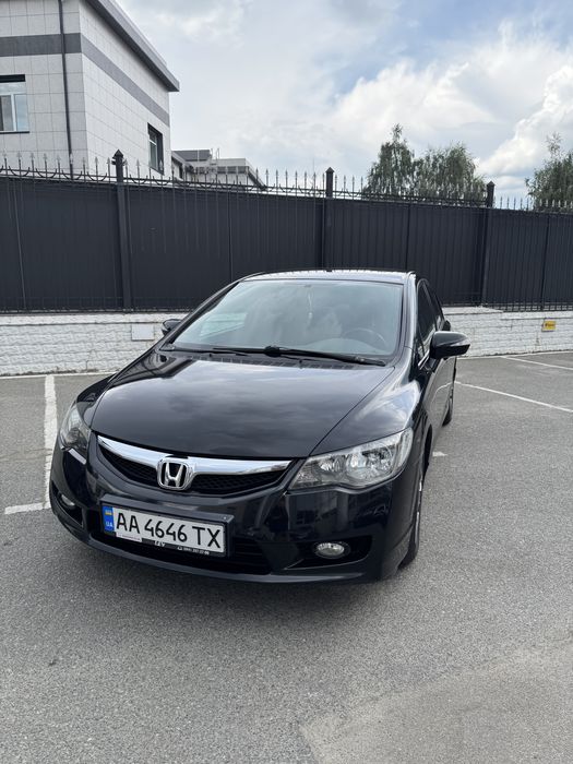 Honda civic 4d 2011 official