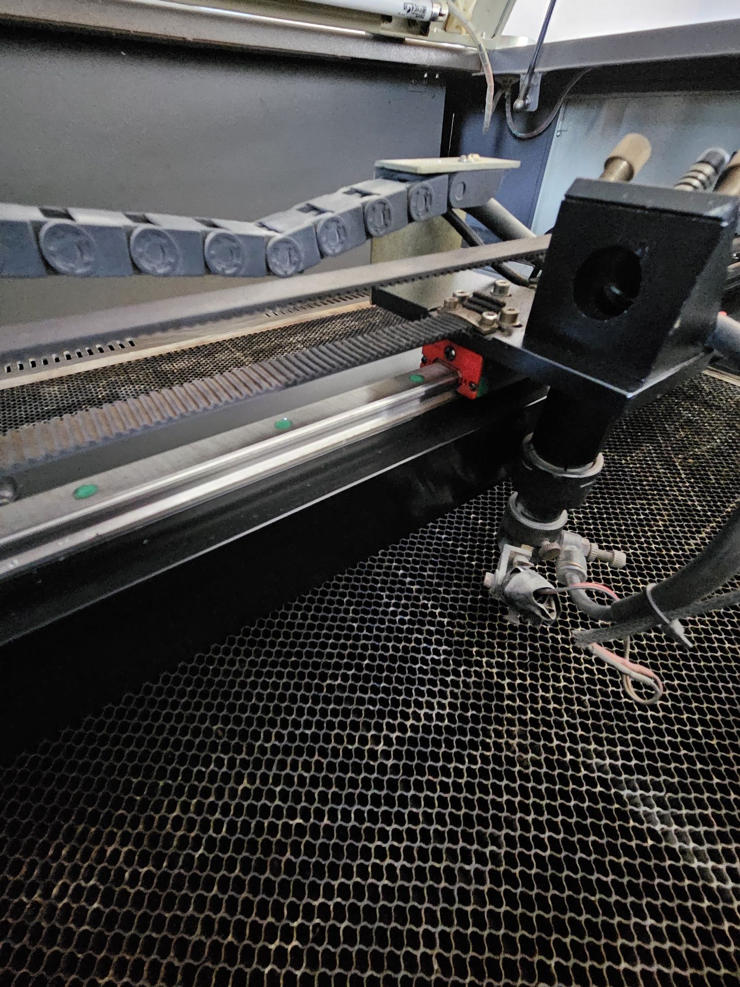 Sprzedam ploter laserowy cnc CO2 o mocy 60W