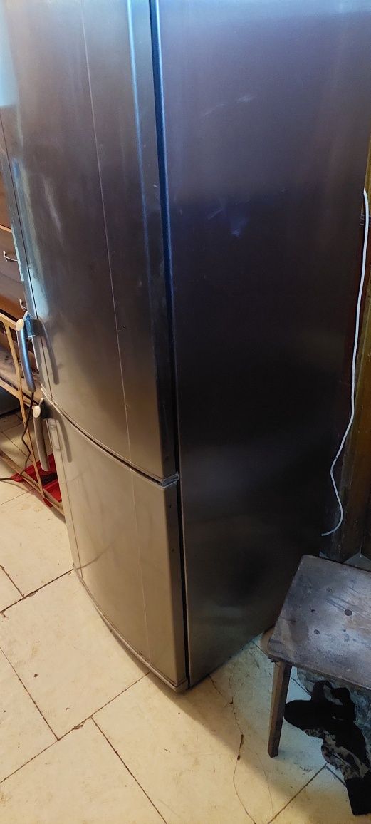 Холодильник электро-люкс