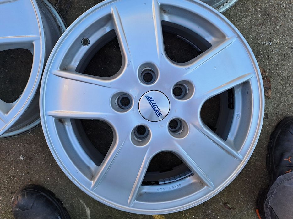 4szt Felgi Aluminiowe Alutec 16cali 5x118 Komplet Plus Śróby