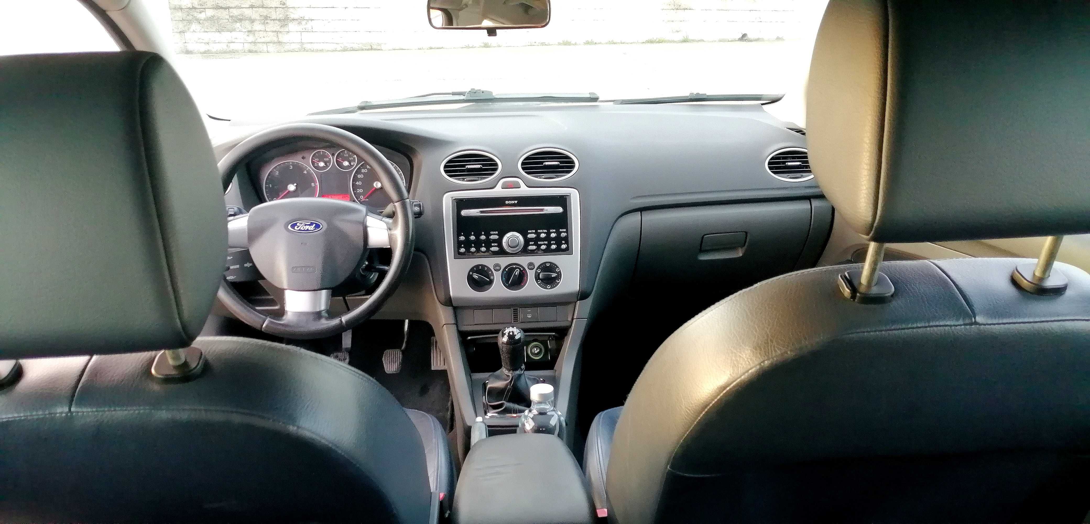 Ford Focus 1.6 110 cv