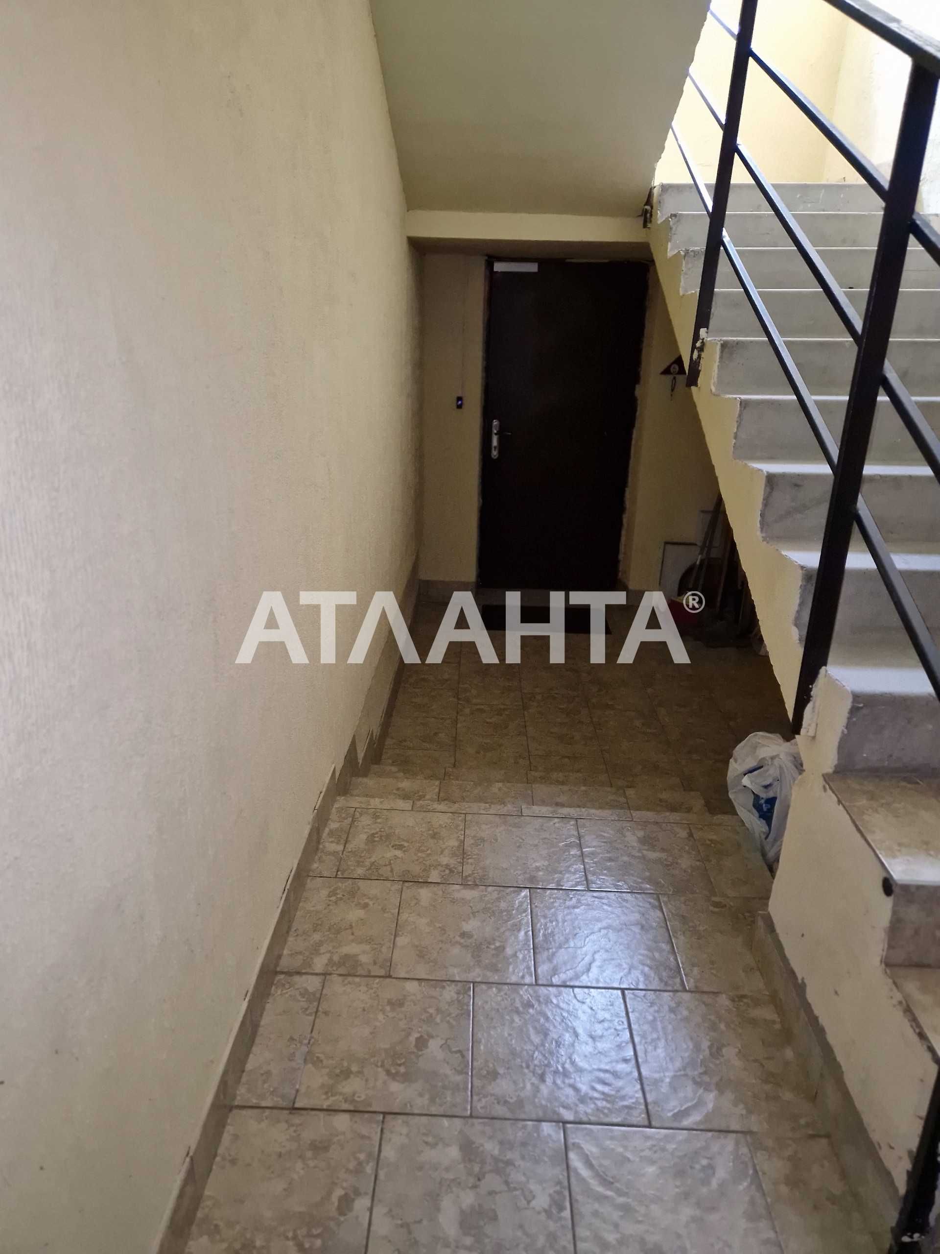 Продам 1 комнатную квартиру в Лесках