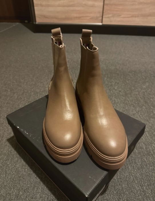 Botki bezowe Tommy Hilfiger