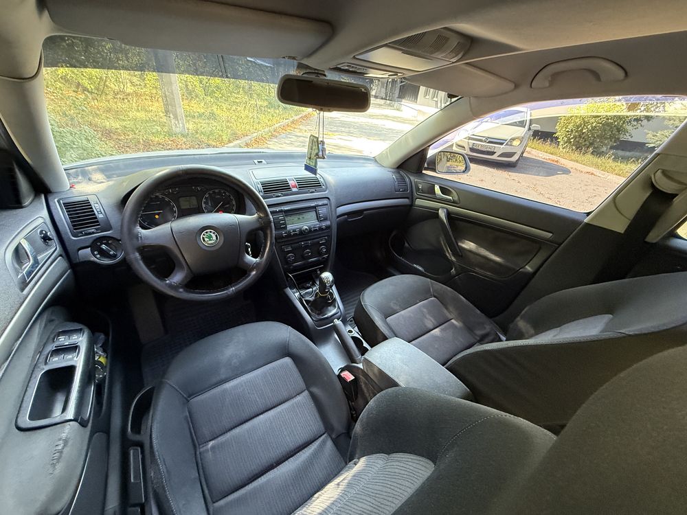 Skoda Octavia A5 1.9TDI Механика!