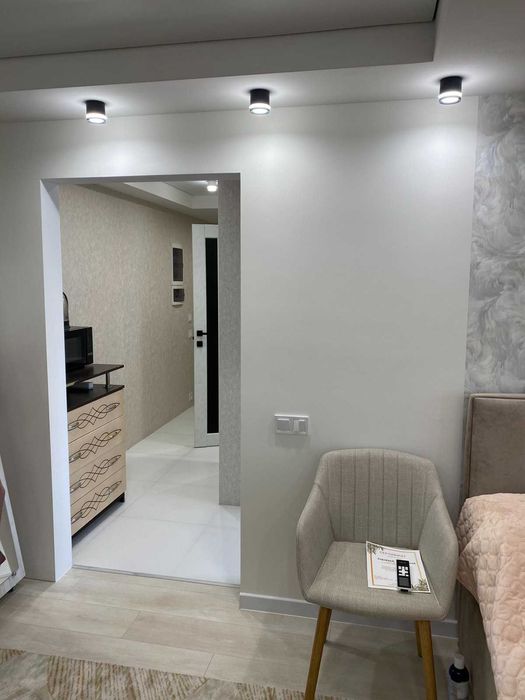 Пропоную до продажу 2-кімнатну квартиру з сучасним ремонтом в Каневi