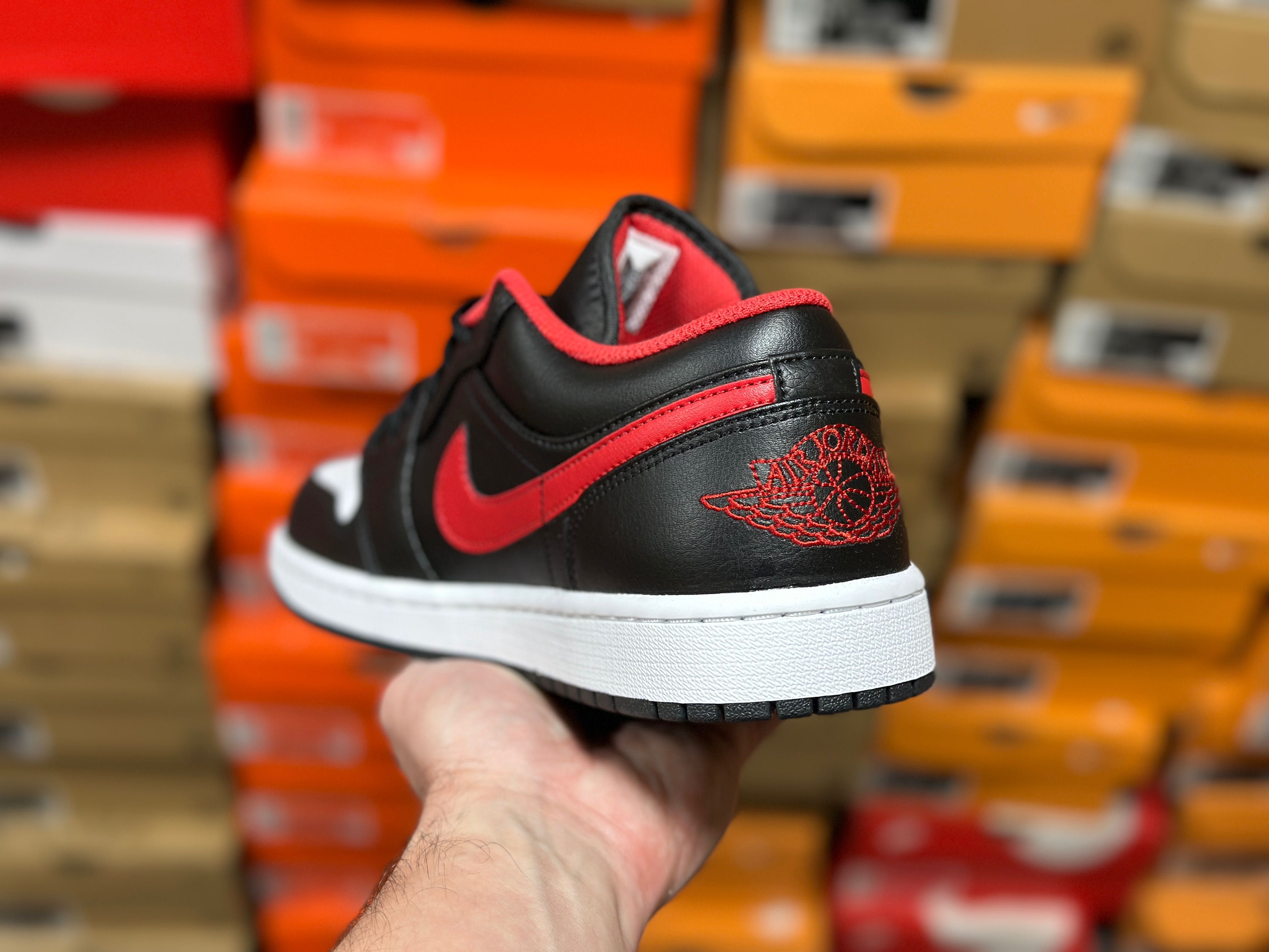 Кросівки Air Jordan 1 Low кроссовки 553558-063