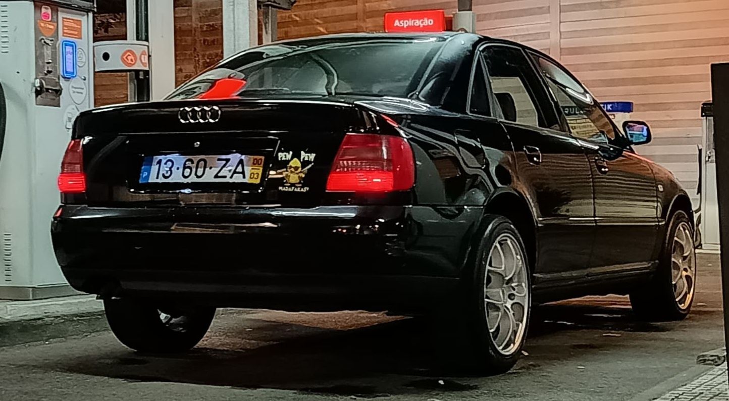 Audi A4 1.9 TDI TROCO por 7 lugares