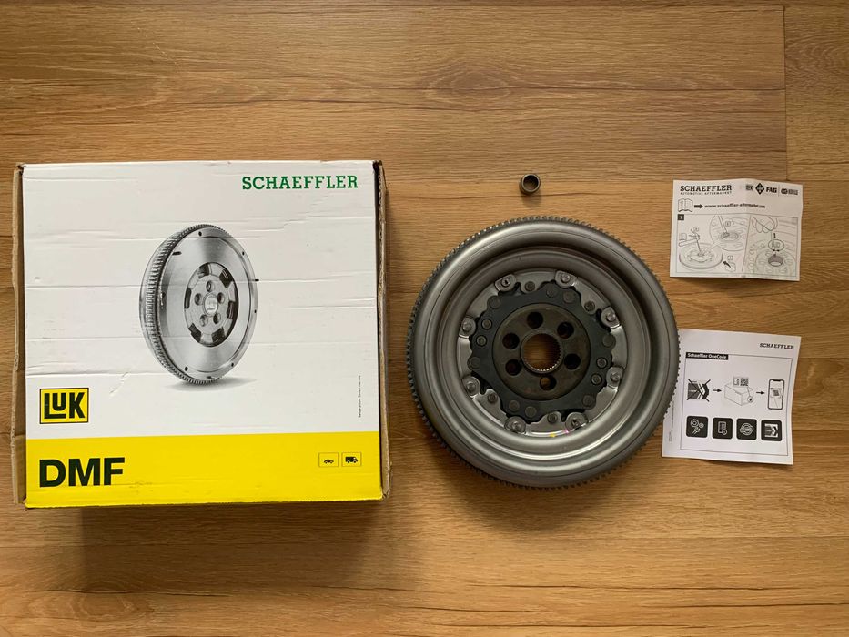 Маховик демпфер LUK 415074009 SKODA GOLF PASSAT B6 ПАССАТ Б6 2.0 DSG 6