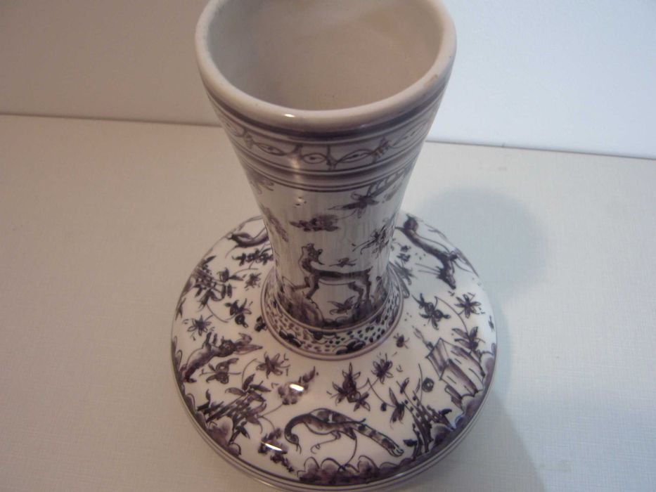 Jarra cerâmica pintada á mão