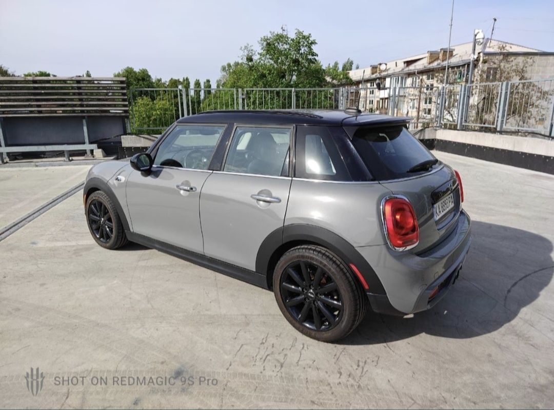 Продам Mini Cooper