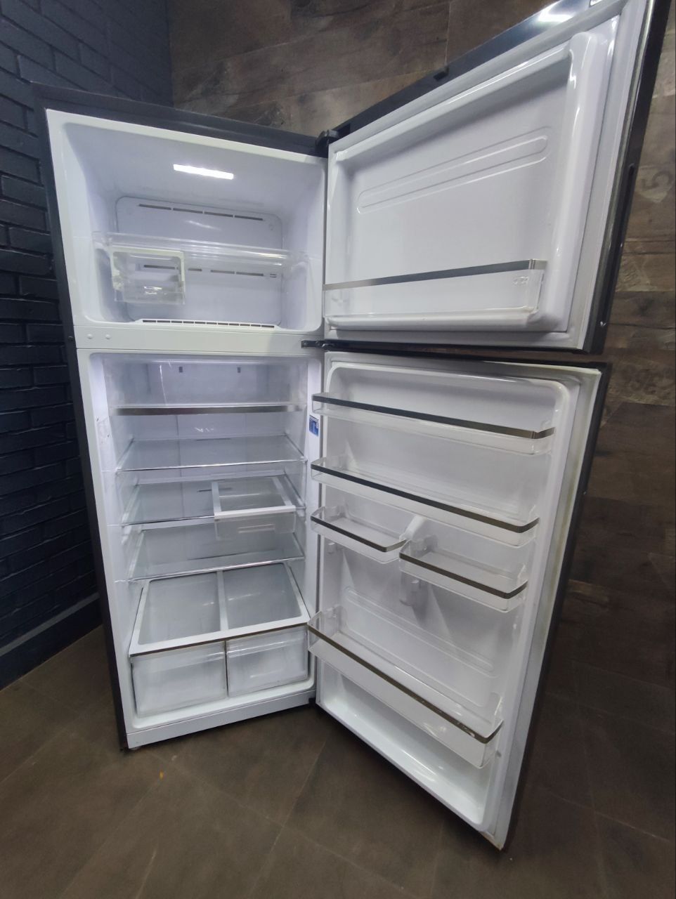 Холодильник Samsung GBF61BLH .Більше 500 холодильників .
