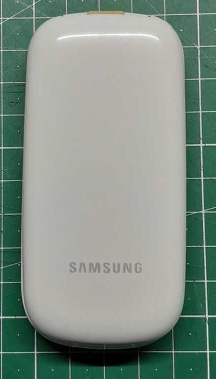 Телефон Samsung GT-E1272