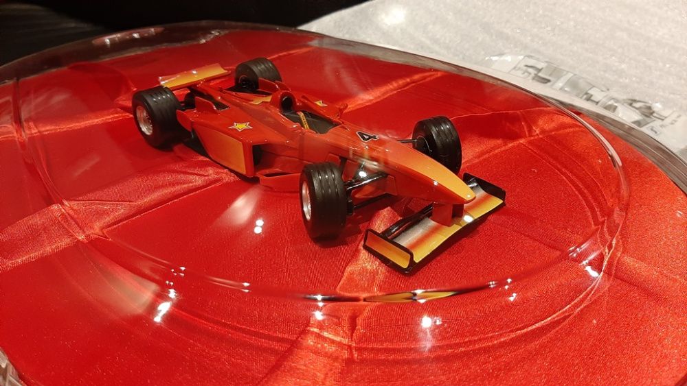 Deska Sedesowa Model FORMUŁA 1 FERRARI HIT