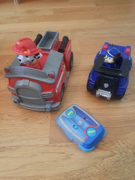 Samochód wóz strażacki Marshall sterowany i wóz Chase