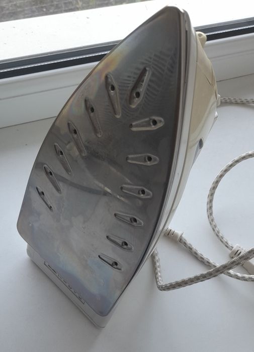 Праска (утюг) Schtaiger SHG 1201 с парогенератором