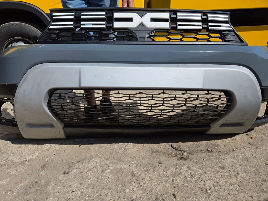 Dacia Duster II Lift Zderzak Przód Przedni Kompletny Grill Kratka