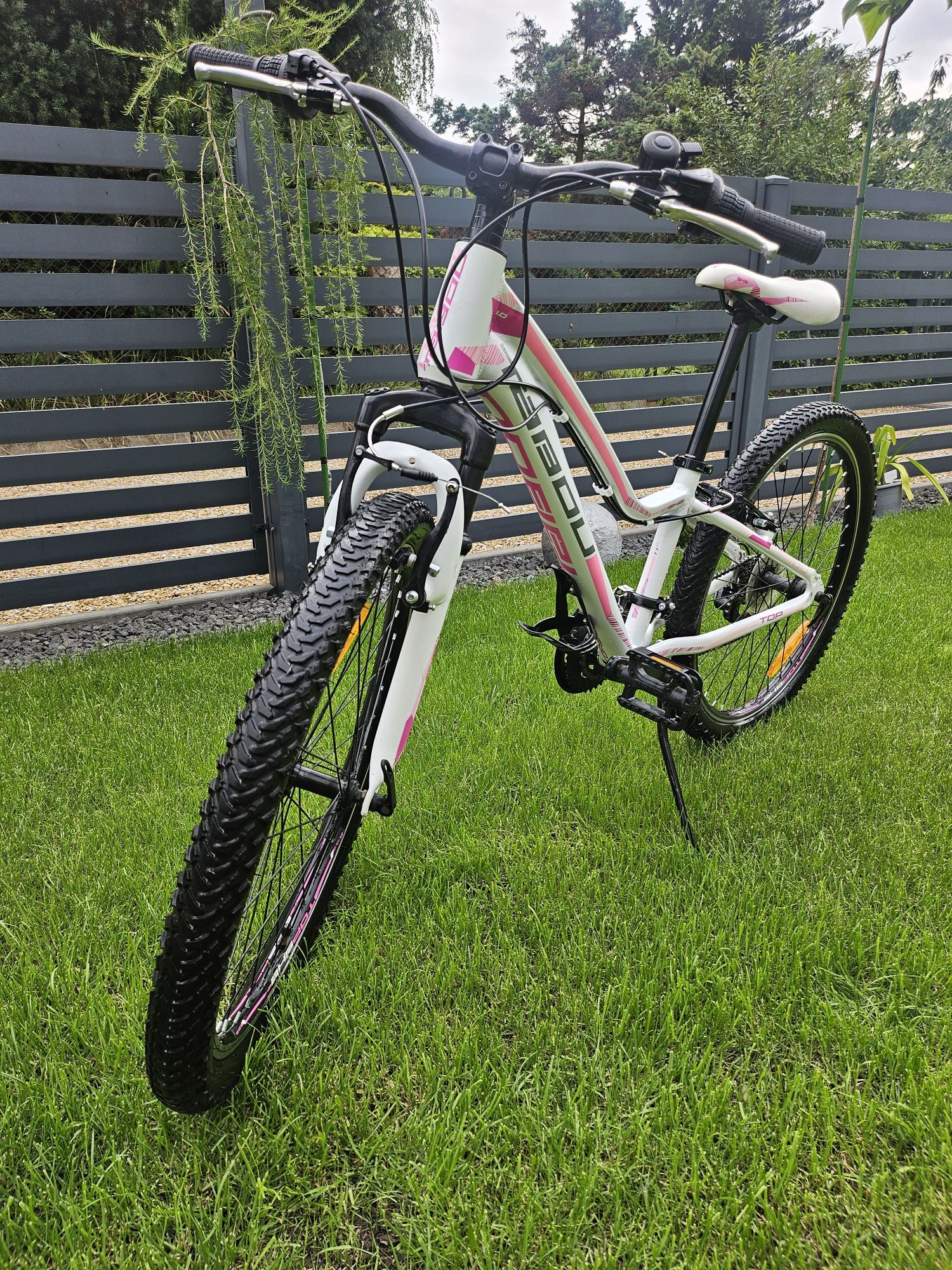 Rower tabou topshe 1.0, koła 24" biało-różowy