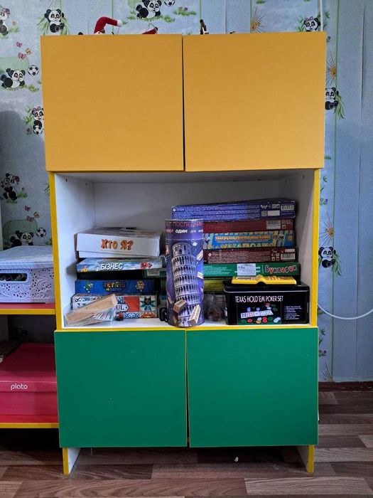 Дитячі меблі для дитини вдома або садочку (3 шафи)