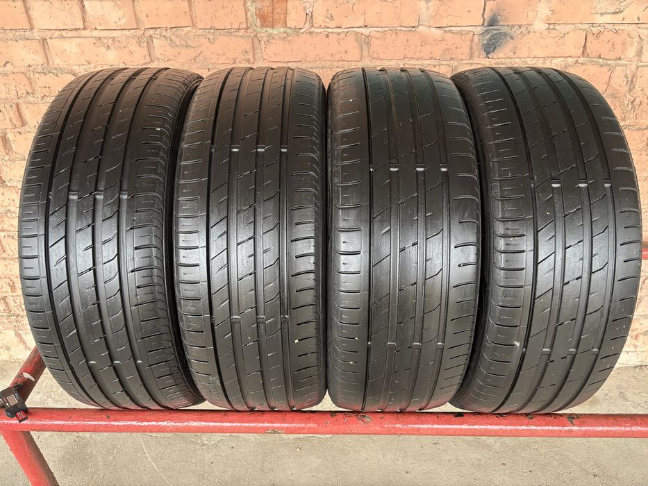 Комплект літніх шин 225/45R19 Nexen