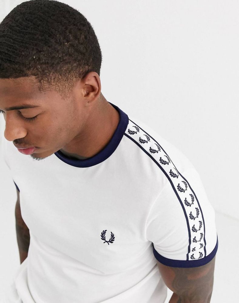 Футболка Fred Perry з лампасами