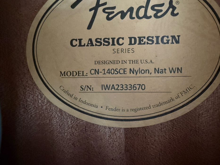 Gitara elektroklasyczna Fender CN-140SCE Nylon + Twardy case