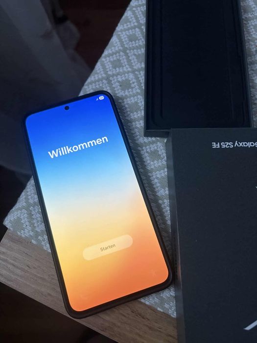Samsung Galaxy s25 FE na sprzedaż.