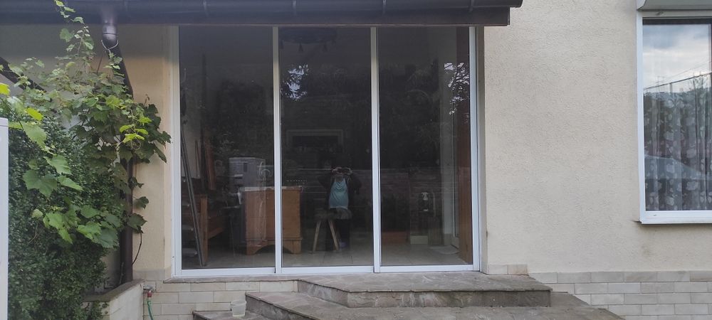 Розсувні двері-вікно для ганку,альтанки балкону