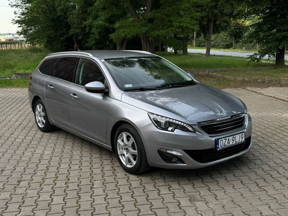 Peugeot 308 1.6 HDI Bi-Xenon Led Navigacja Zarejestrowany Super Stan.