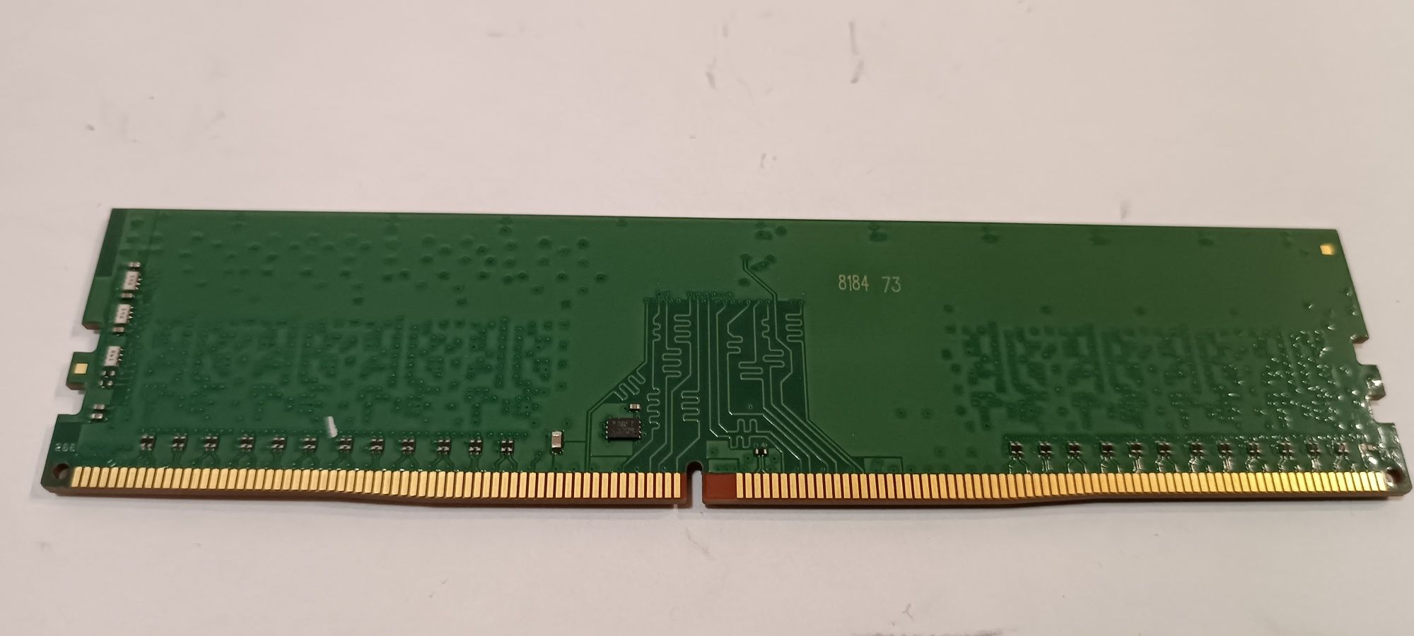 Оперативна пам'ять DDR4 4Gb (4 Гб) 2400MHz PC4-19200 (KVR24N17S8/4)