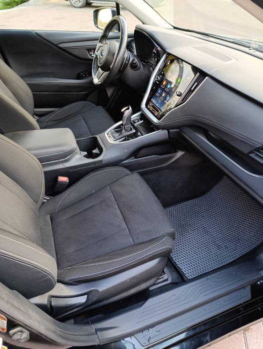 Автомобіль Subaru Legacy Premium 2020