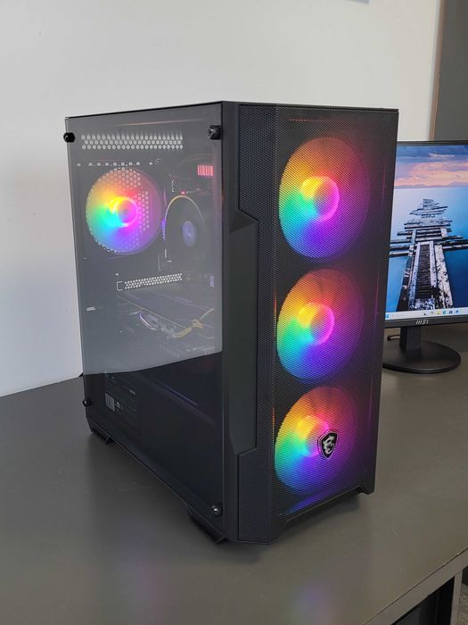 Komputer gamingowy do gier RX 5700 SSD M.2 Ryzen 7 oświetlenie LED