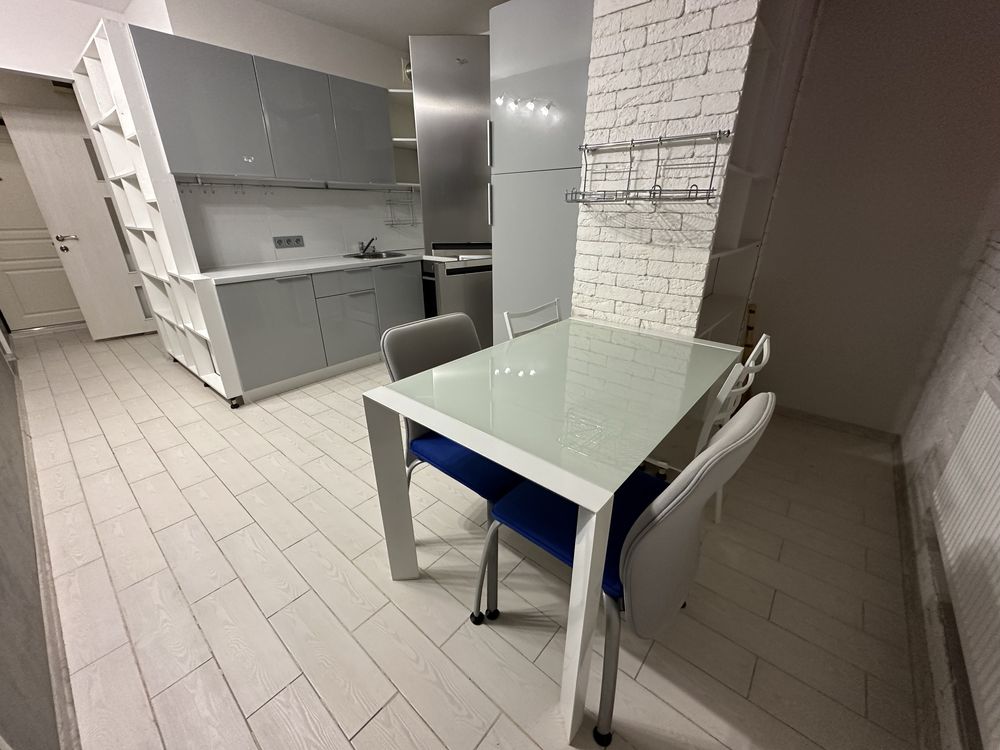 Продам квартиру 1 кім. ЖК Первоцвіт ( 44 кв.м)