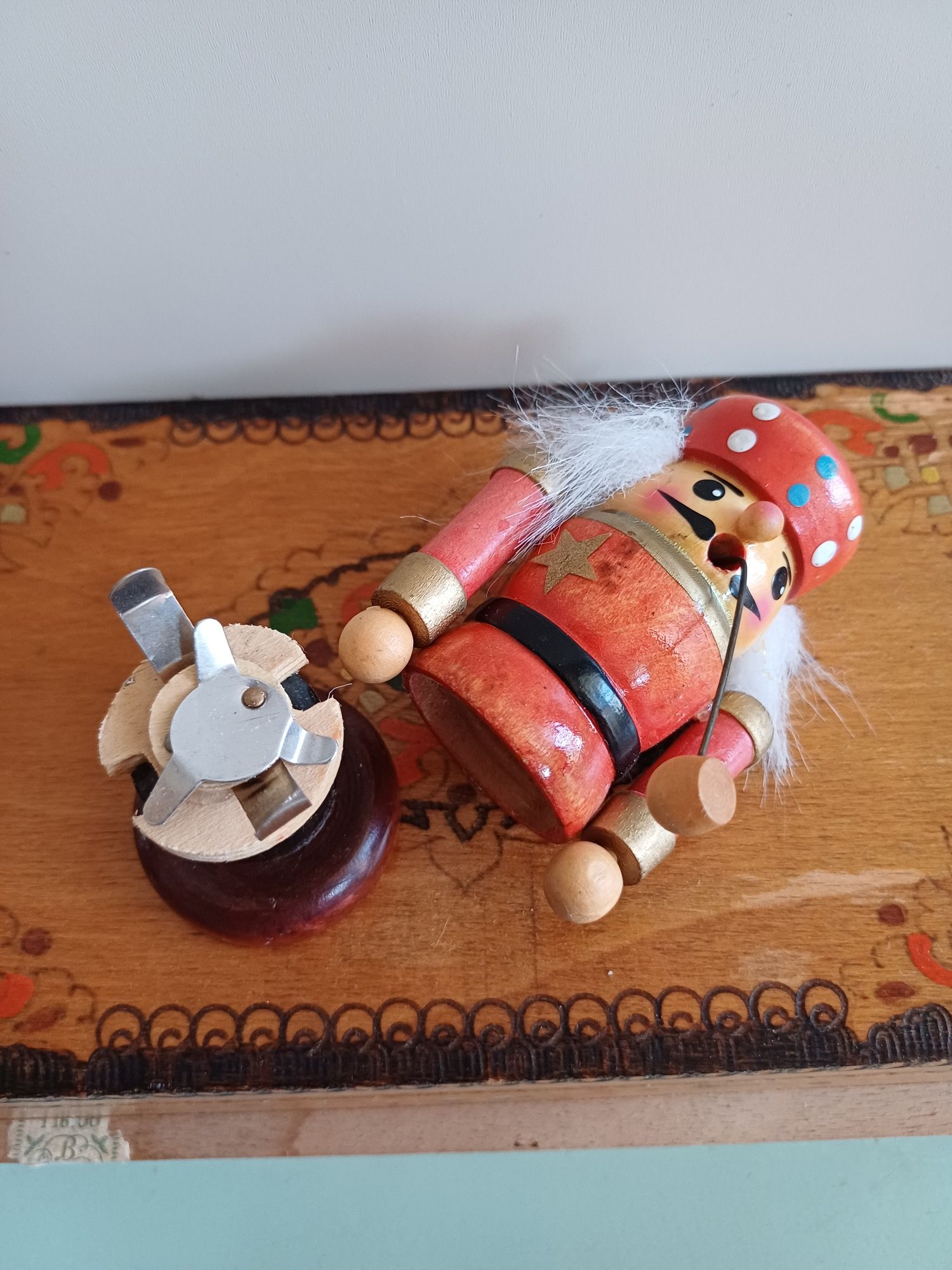 Nutcraker figurka dziadek do orzechów drewniany palacz kadzidełko