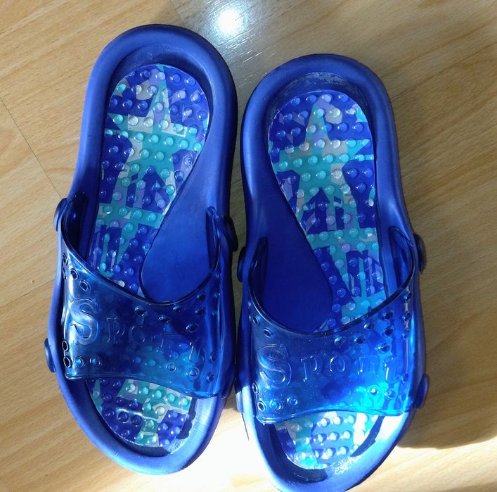 Тапочки. Шлепки .Размер 37.