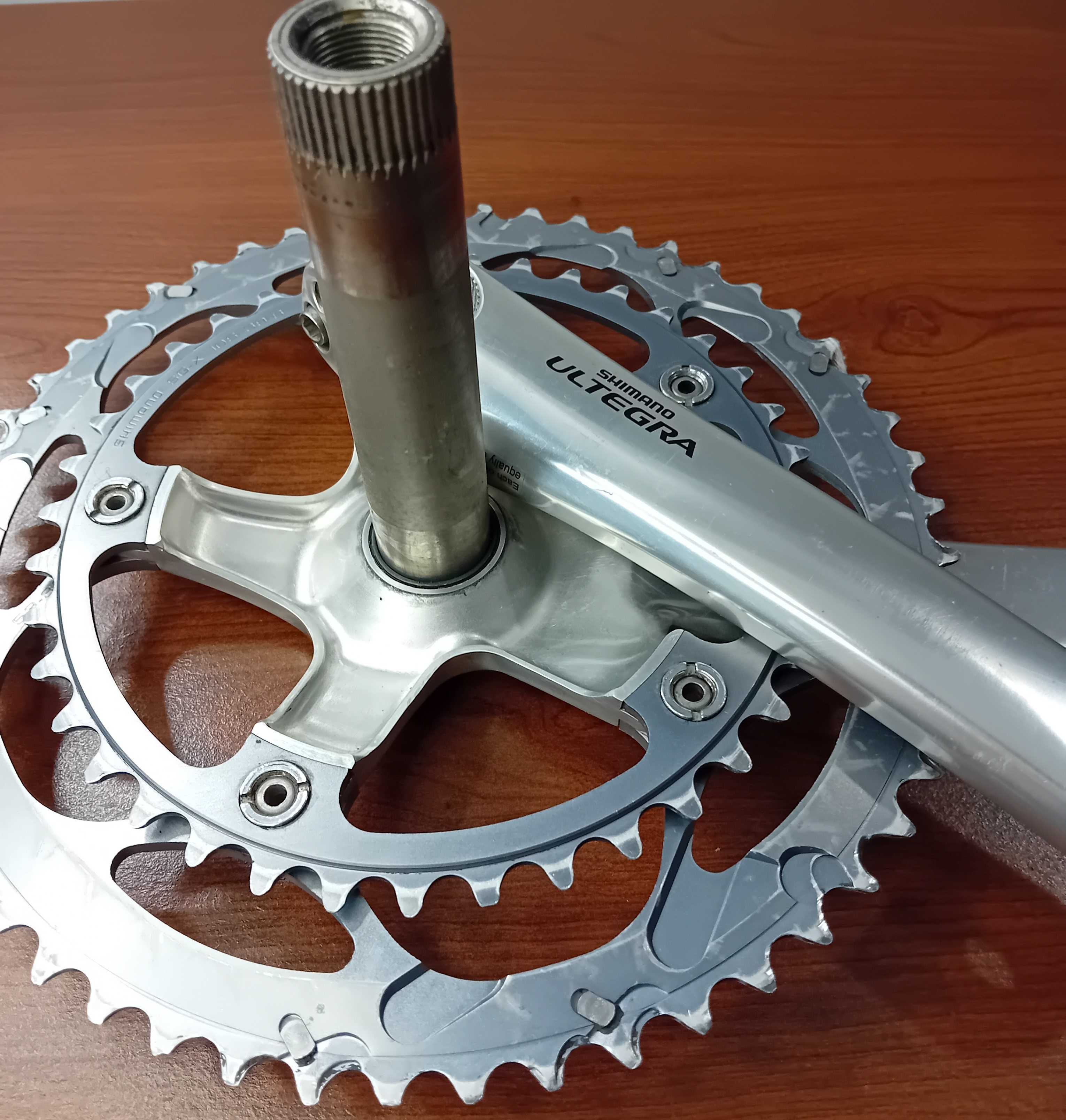 Mechanizm korbowy Shimano Ultegra model FC-6600, dł.175mm. 53-39T.