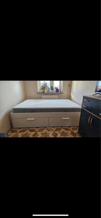Łóżko z materacem IKEA