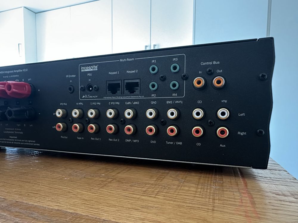 Amplificador Cambridge Audio Azur 540A