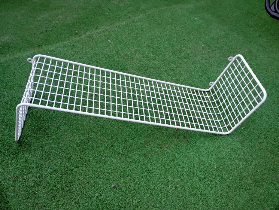 Biała półka ścienna Ikea SVENSHULT druciana 60x 38cm projektu Carlberg