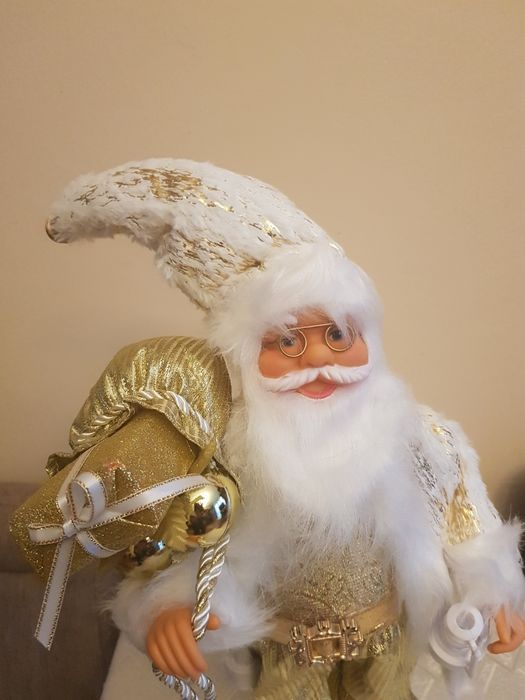 Święty Mikołaj figurka dekoracyjna.