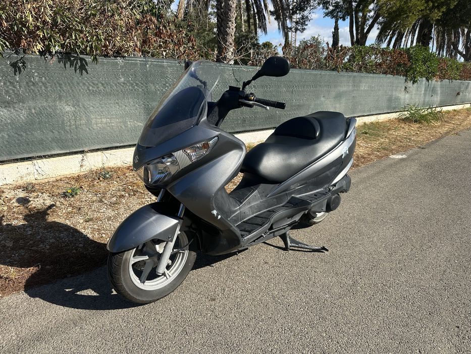 Suzuki burgman 125