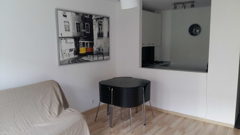 dwa pokoje , dwupokojowe , 34 m2 , dostępne od 10.12.2025 bez prowizji