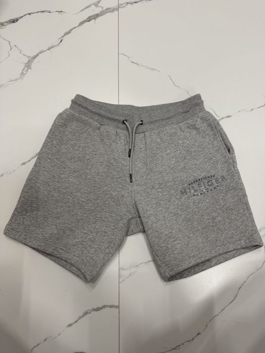 Шорты Tommy Hilfiger, серые на флисе