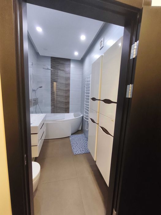 продаж квартири класу "комфорт" 160м в ЖК Олімпійській