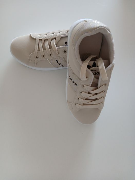 Sapatilhas novas-Mulher